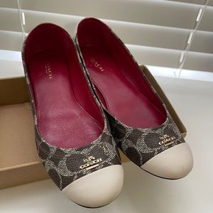 Coach women flat